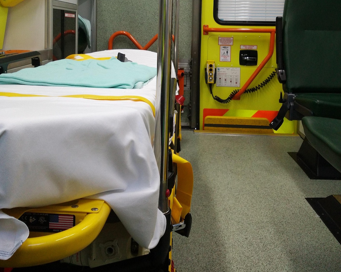 Труп нашли под окнами многоэтажки в Шилово в Воронеже