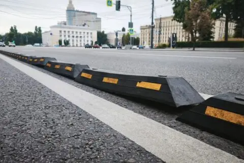 Мэрия Воронежа ответила на заявление о несоответствии ГОСТу делиниаторов метробуса