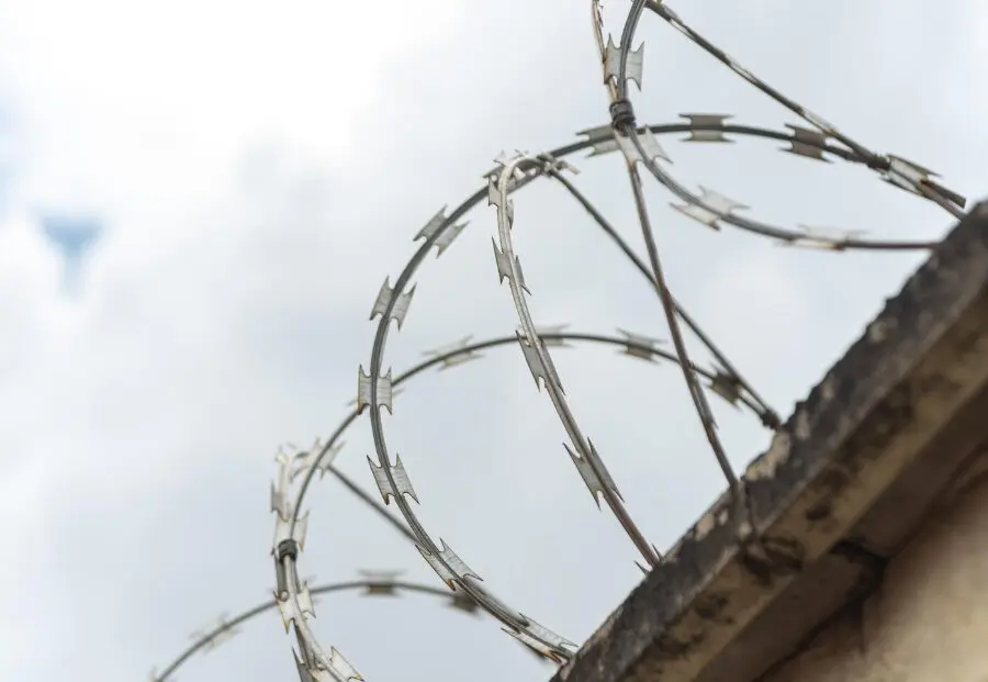 Воронежца осудили на 13 лет заключения за передачу данных о военных объектах