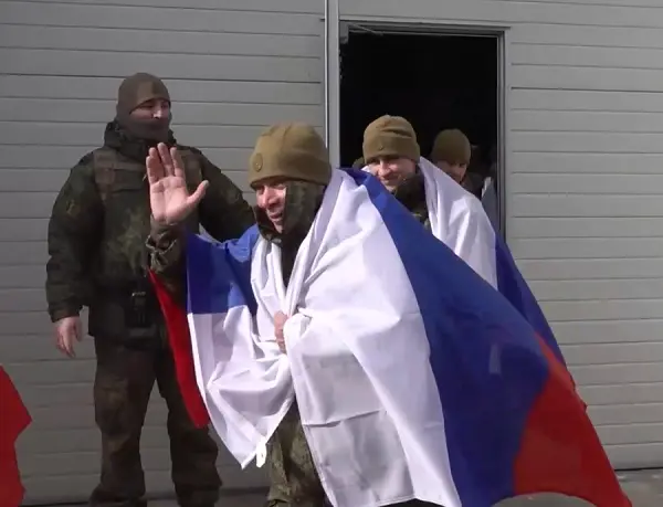 Боец из Воронежской области вернулся живым из украинского плена
