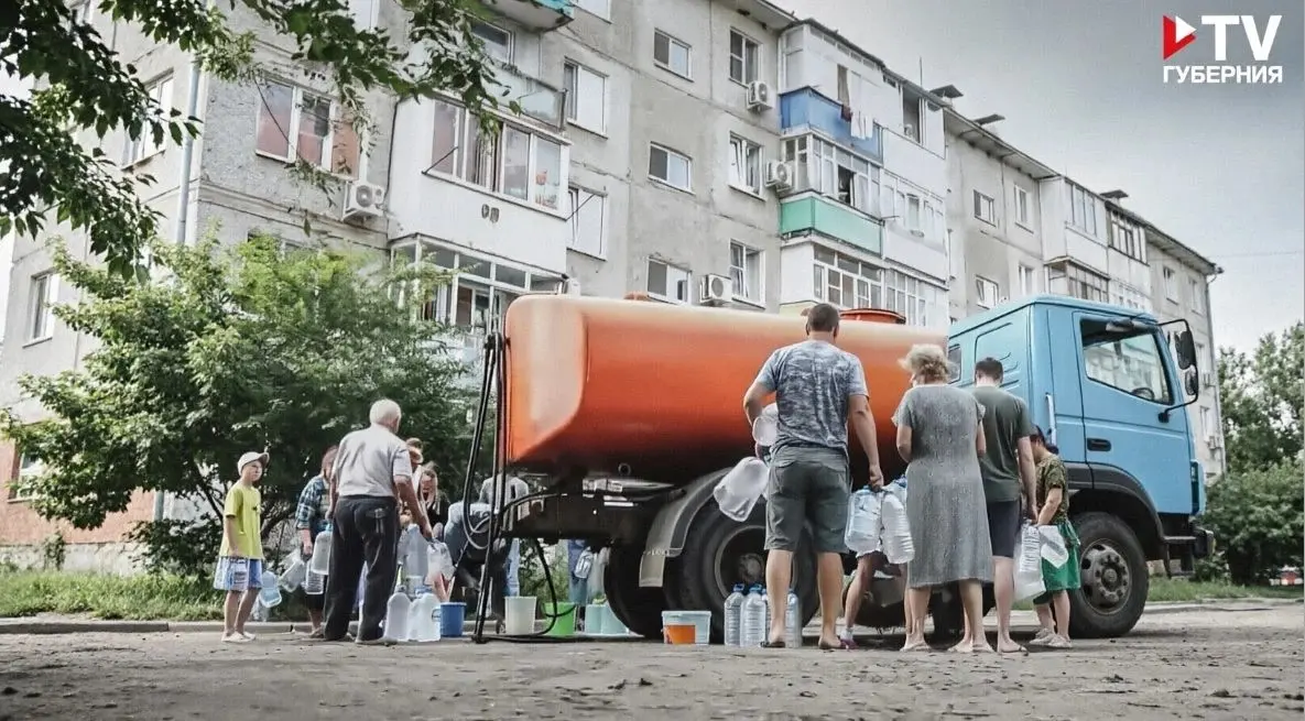 Во время массовых отключений в Воронеже организуют точки подвоза воды: адреса