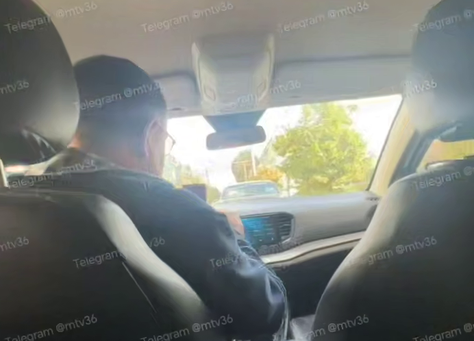 Воронежский таксист обматерил и выгнал девушек из машины из-за отказа в предоплате