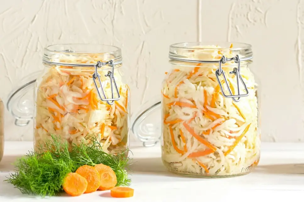 Квашеная капуста на зиму: 3 простых рецепта и как правильно квасить