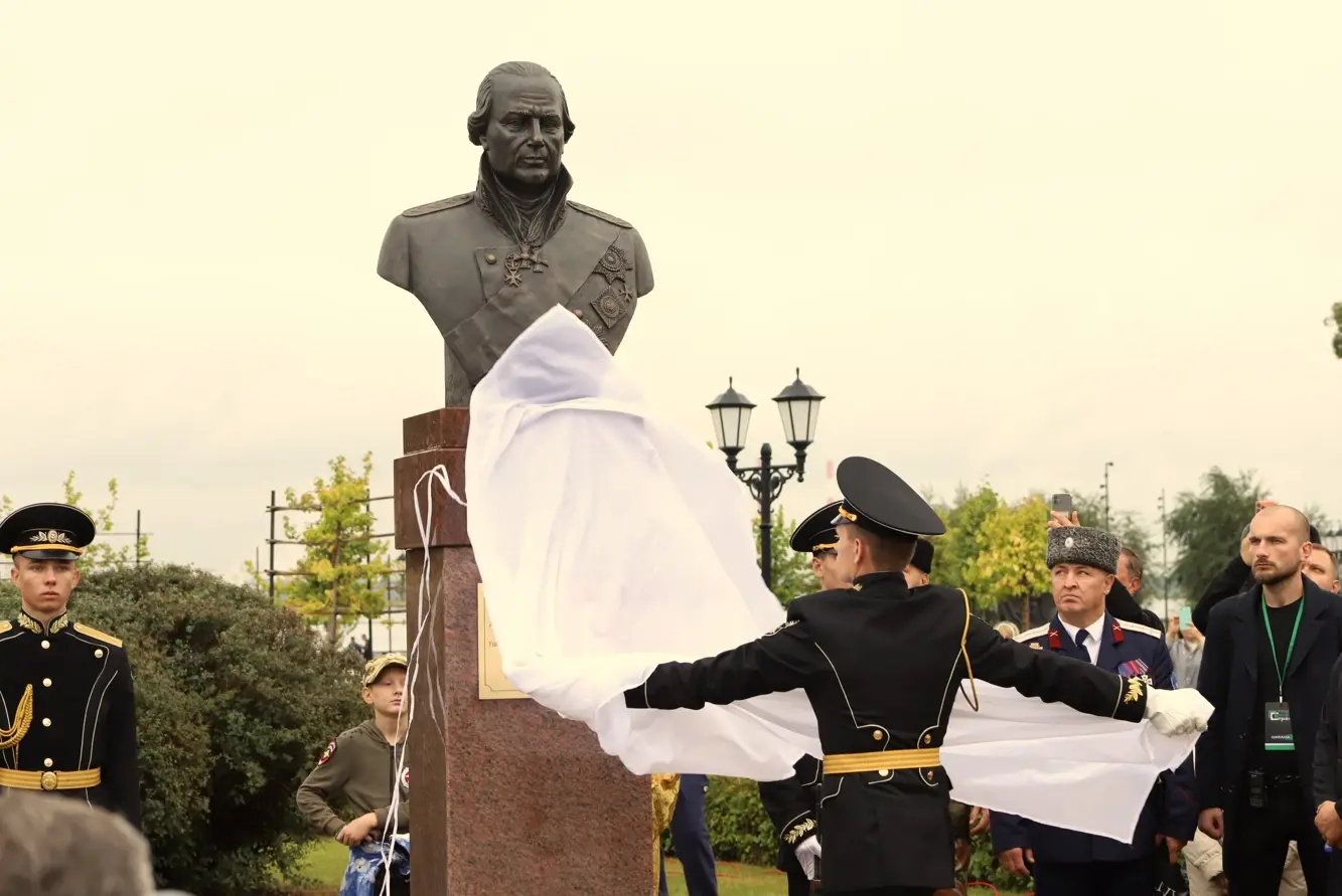 Сразу четыре новых памятника появились в Воронеже