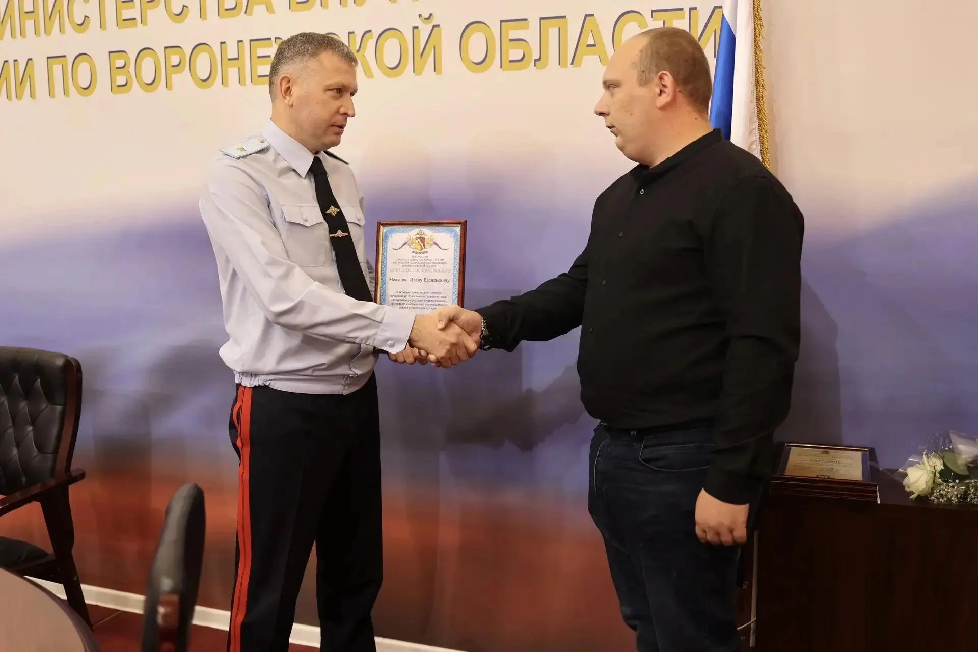 Воронежский таксист дважды спас пенсионерок от преступников и получил приглашение работать в полиции