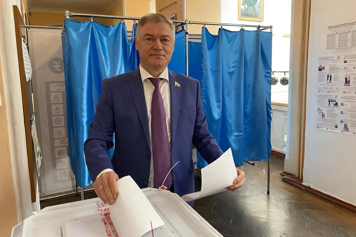 Виктор Логвинов принял участие в голосовании