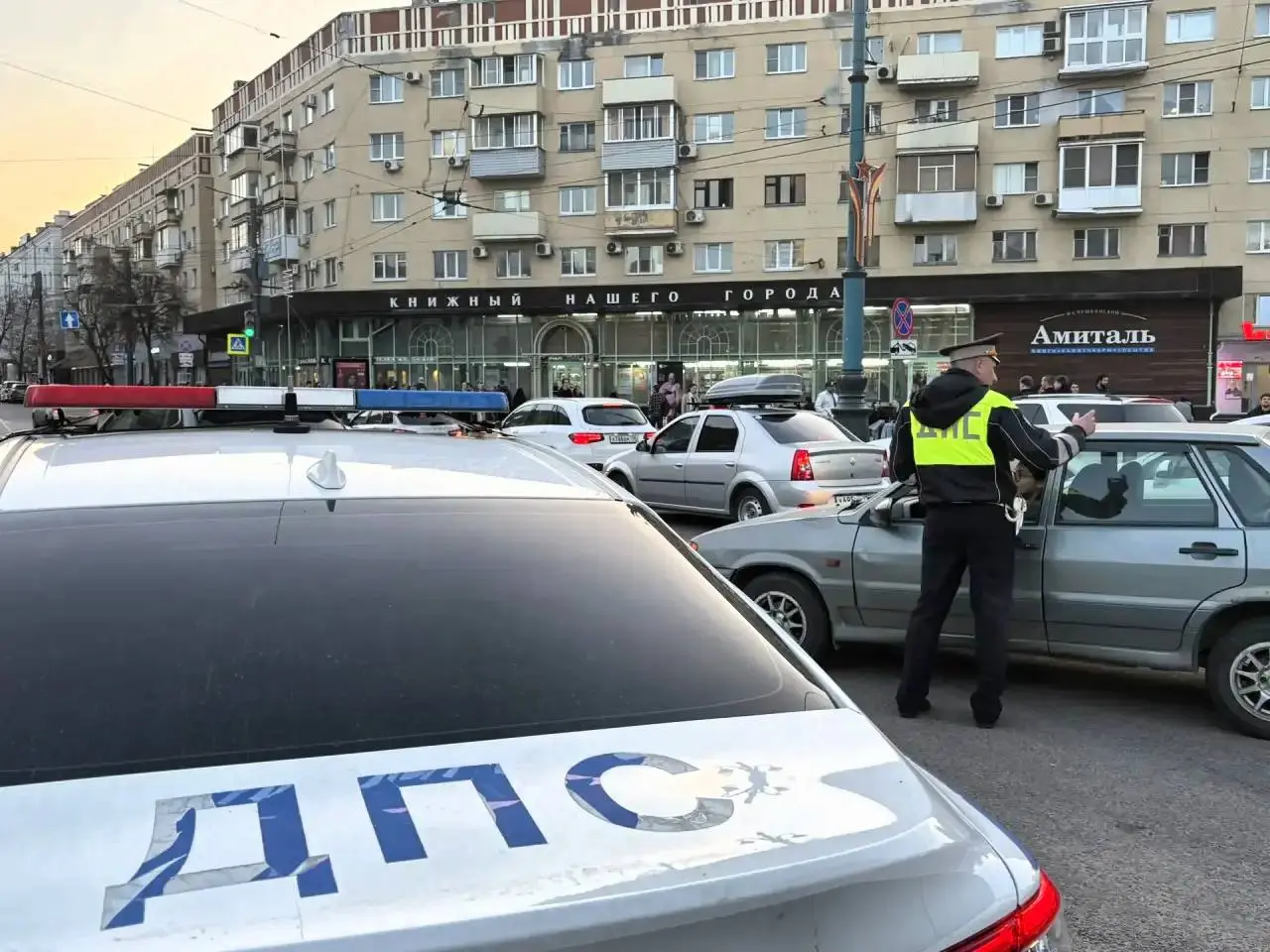 Воронежская автомобилистка купила права у незнакомца и ездила с ними год