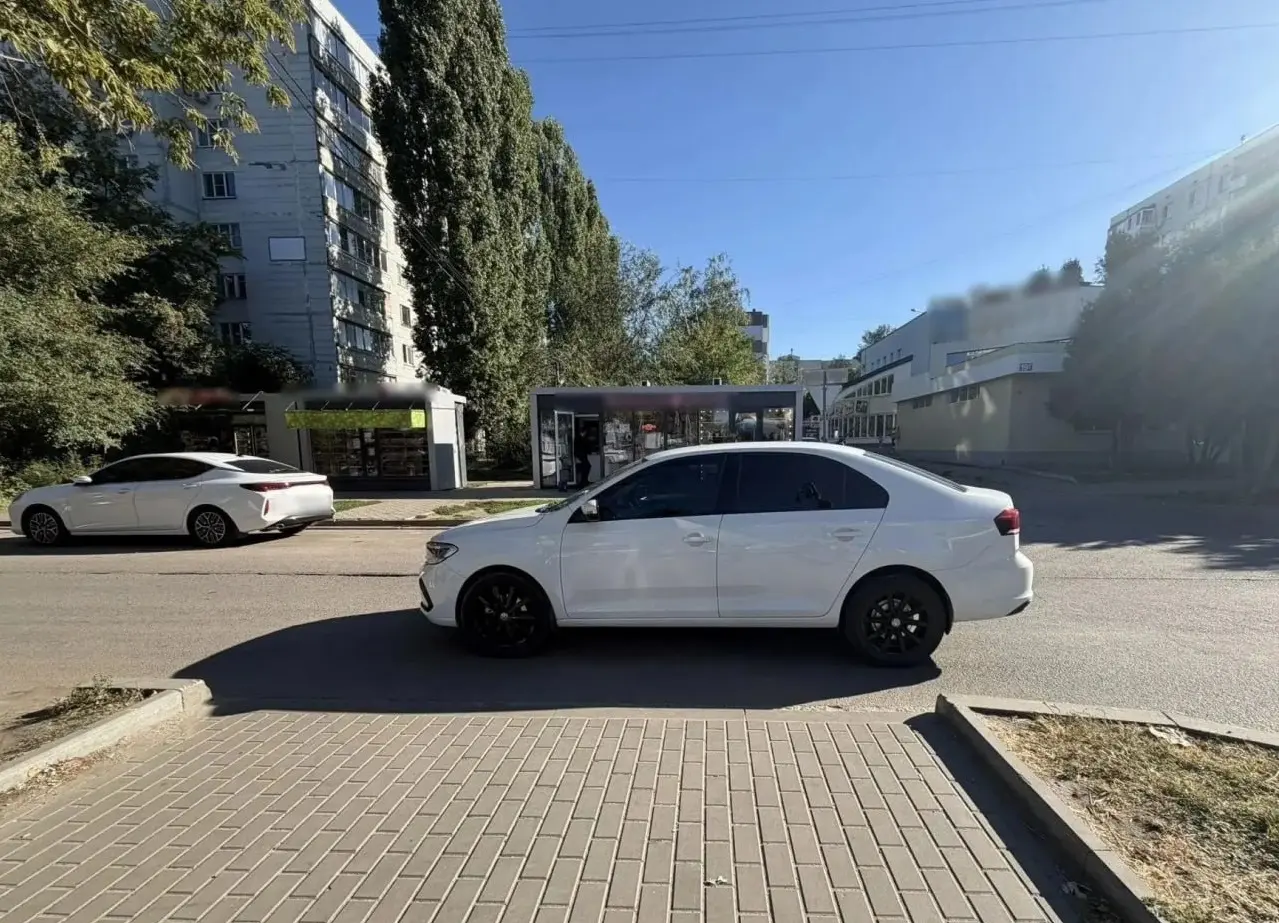 Иномарка сбила подростка на велосипеде в Воронеже