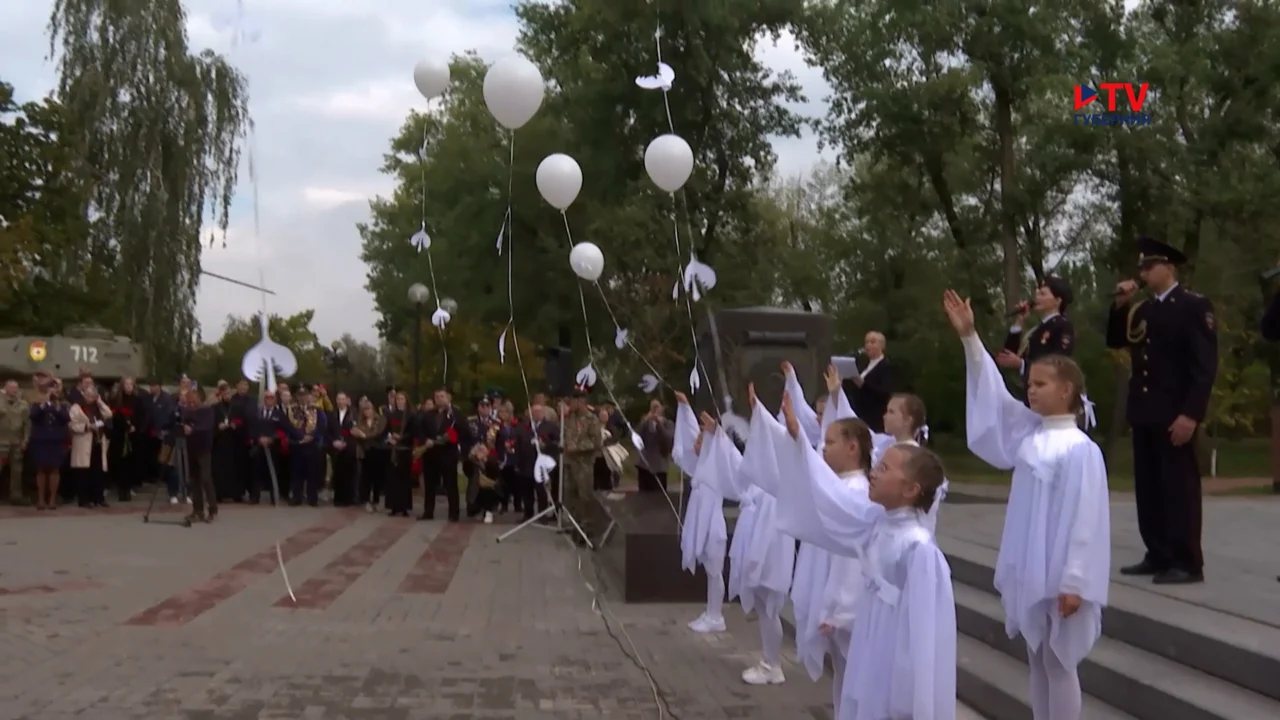 В Воронеже прошла акция памяти всех павших воинов России – «Дни белых журавлей»
