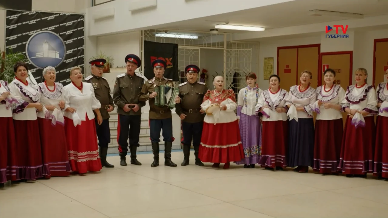 В Воронеже голосование на одном из участков проходило под звуки концерта казачьего ансамбля