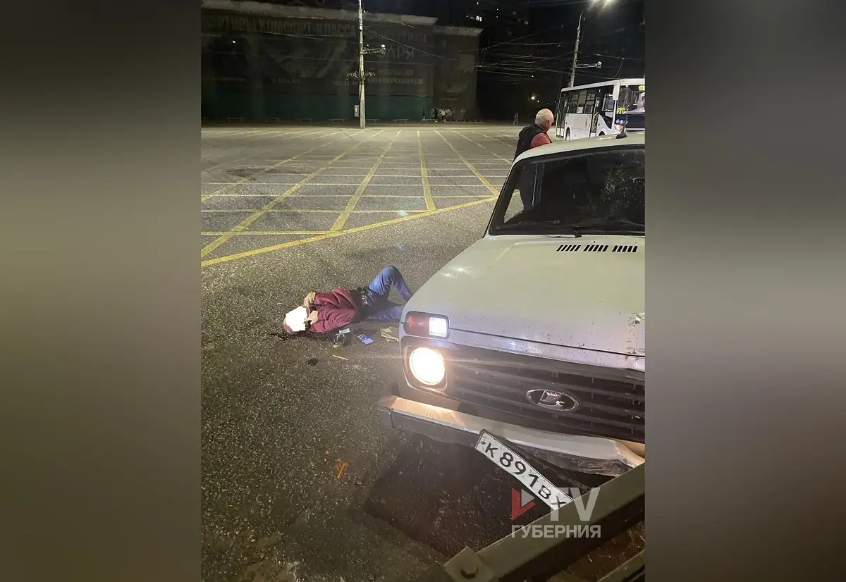 «Перенервничал за рулём»: воронежец устроил ДТП с автобусом и упал замертво у своего авто